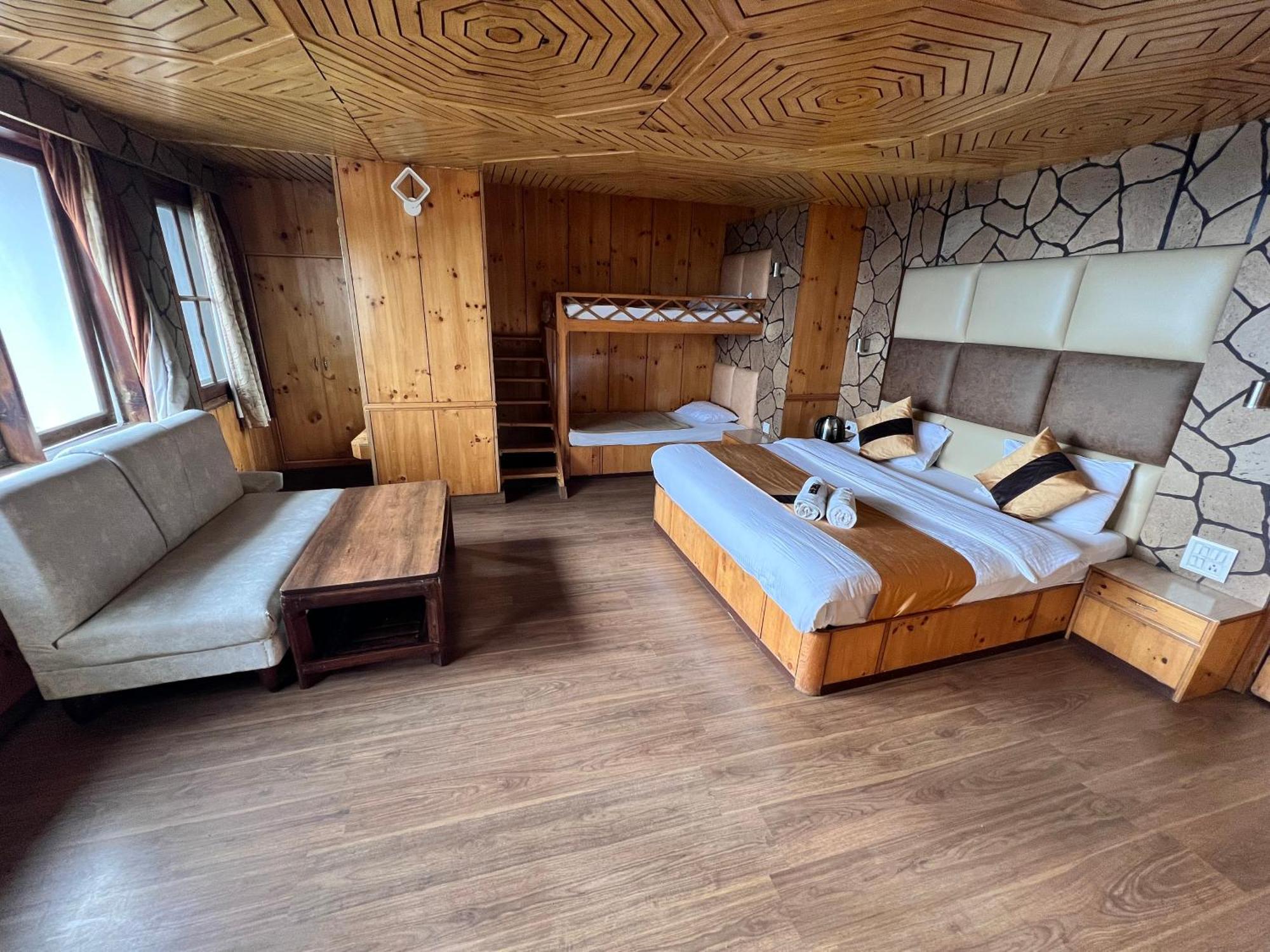 Victory Hotel And Restaurant By Gs Hospitality Shimla Exterior foto